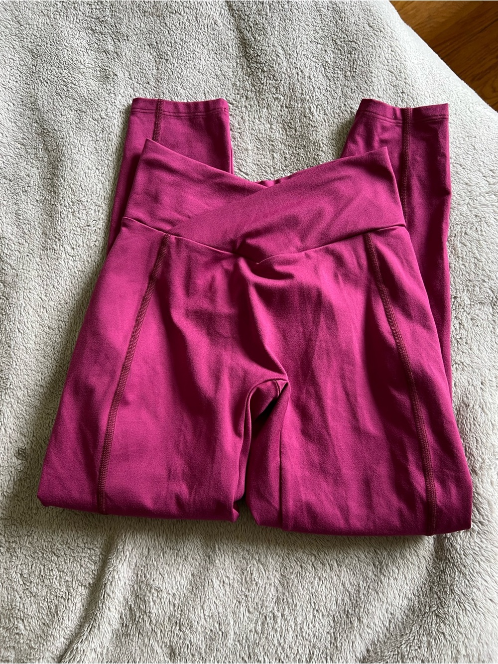 Bombshell Sportswear Maroon Pink Scrunch Cross Waist Leggings large